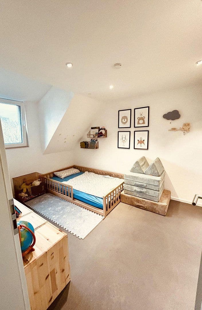 Predaj domu 190 m², pozemok 326 m², Karlsruhe, Bádensko-Wurttembersko Predaj domu 190 m², pozemok 326 m², Karlsruhe, Bádensko-Wurttembersko