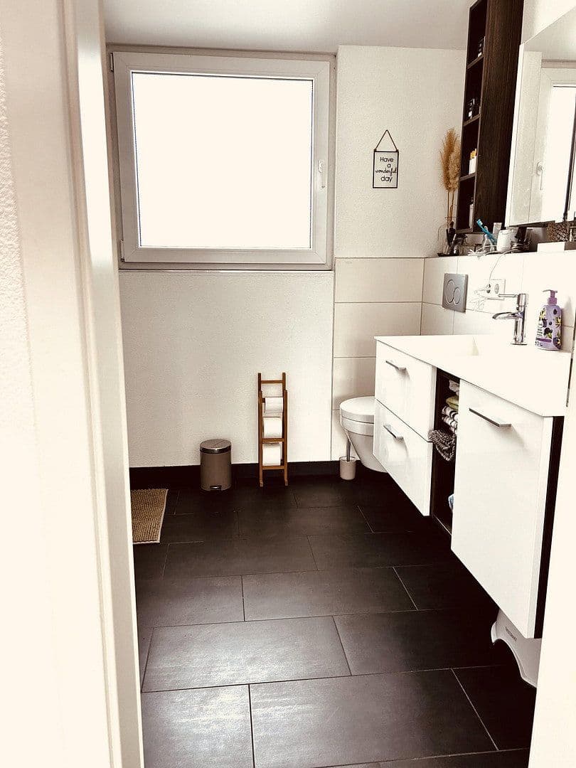 Predaj domu 190 m², pozemok 326 m², Karlsruhe, Bádensko-Wurttembersko Predaj domu 190 m², pozemok 326 m², Karlsruhe, Bádensko-Wurttembersko