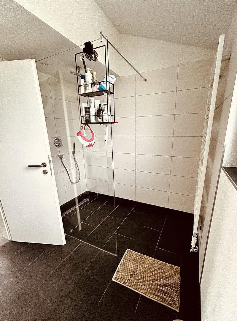 Predaj domu 190 m², pozemok 326 m², Karlsruhe, Bádensko-Wurttembersko Predaj domu 190 m², pozemok 326 m², Karlsruhe, Bádensko-Wurttembersko