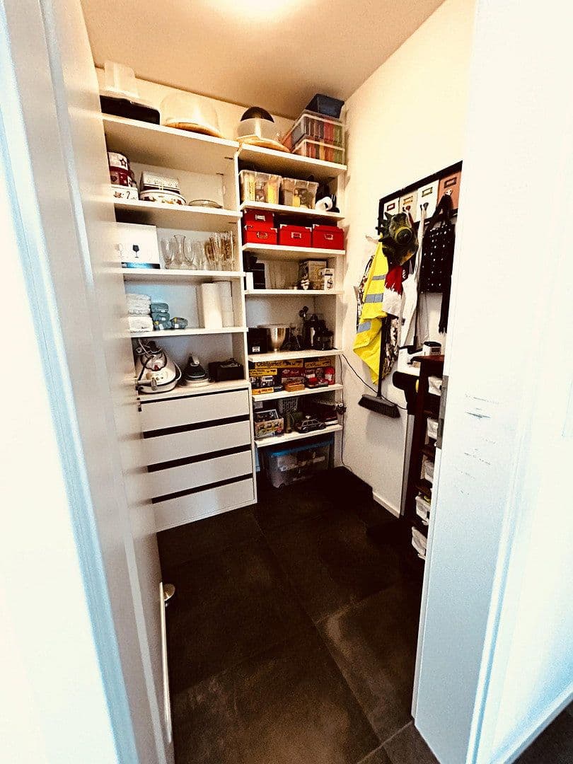 Predaj domu 190 m², pozemok 326 m², Karlsruhe, Bádensko-Wurttembersko Predaj domu 190 m², pozemok 326 m², Karlsruhe, Bádensko-Wurttembersko