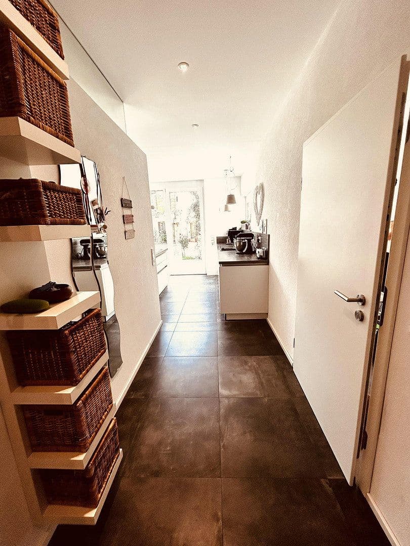 Predaj domu 190 m², pozemok 326 m², Karlsruhe, Bádensko-Wurttembersko Predaj domu 190 m², pozemok 326 m², Karlsruhe, Bádensko-Wurttembersko