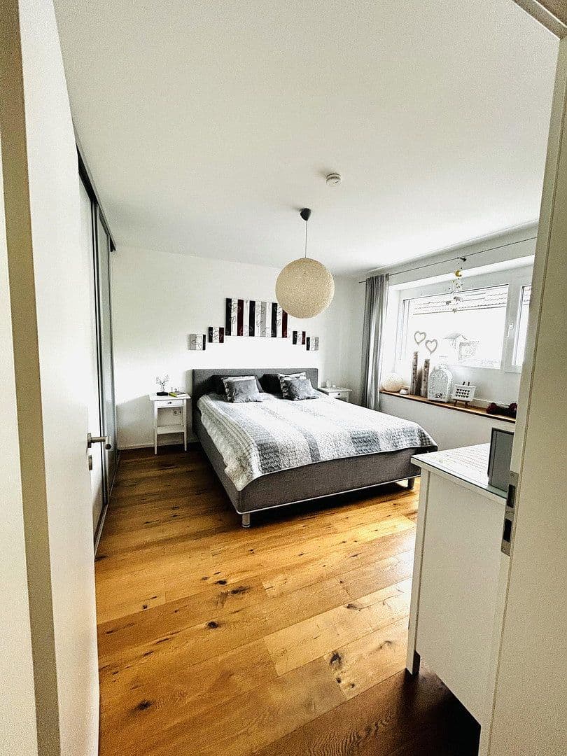 Predaj domu 190 m², pozemok 326 m², Karlsruhe, Bádensko-Wurttembersko Predaj domu 190 m², pozemok 326 m², Karlsruhe, Bádensko-Wurttembersko