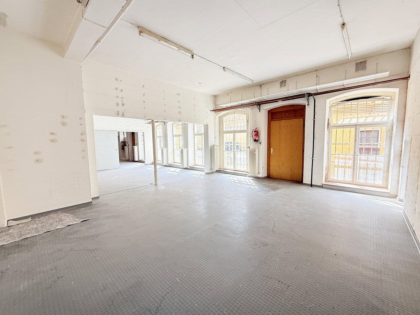 Prenájom kancelárie 275 m², Schmittstr. 56, Bingen am Rhein, Porýnie-Falcko Prenájom kancelárie 275 m², Schmittstr. 56, Bingen am Rhein, Porýnie-Falcko