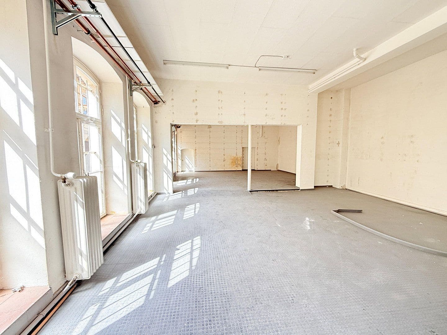 Prenájom kancelárie 275 m², Schmittstr. 56, Bingen am Rhein, Porýnie-Falcko Prenájom kancelárie 275 m², Schmittstr. 56, Bingen am Rhein, Porýnie-Falcko