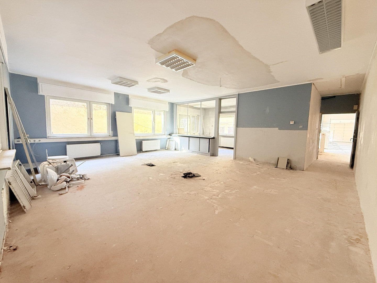 Prenájom kancelárie 275 m², Schmittstr. 56, Bingen am Rhein, Porýnie-Falcko Prenájom kancelárie 275 m², Schmittstr. 56, Bingen am Rhein, Porýnie-Falcko