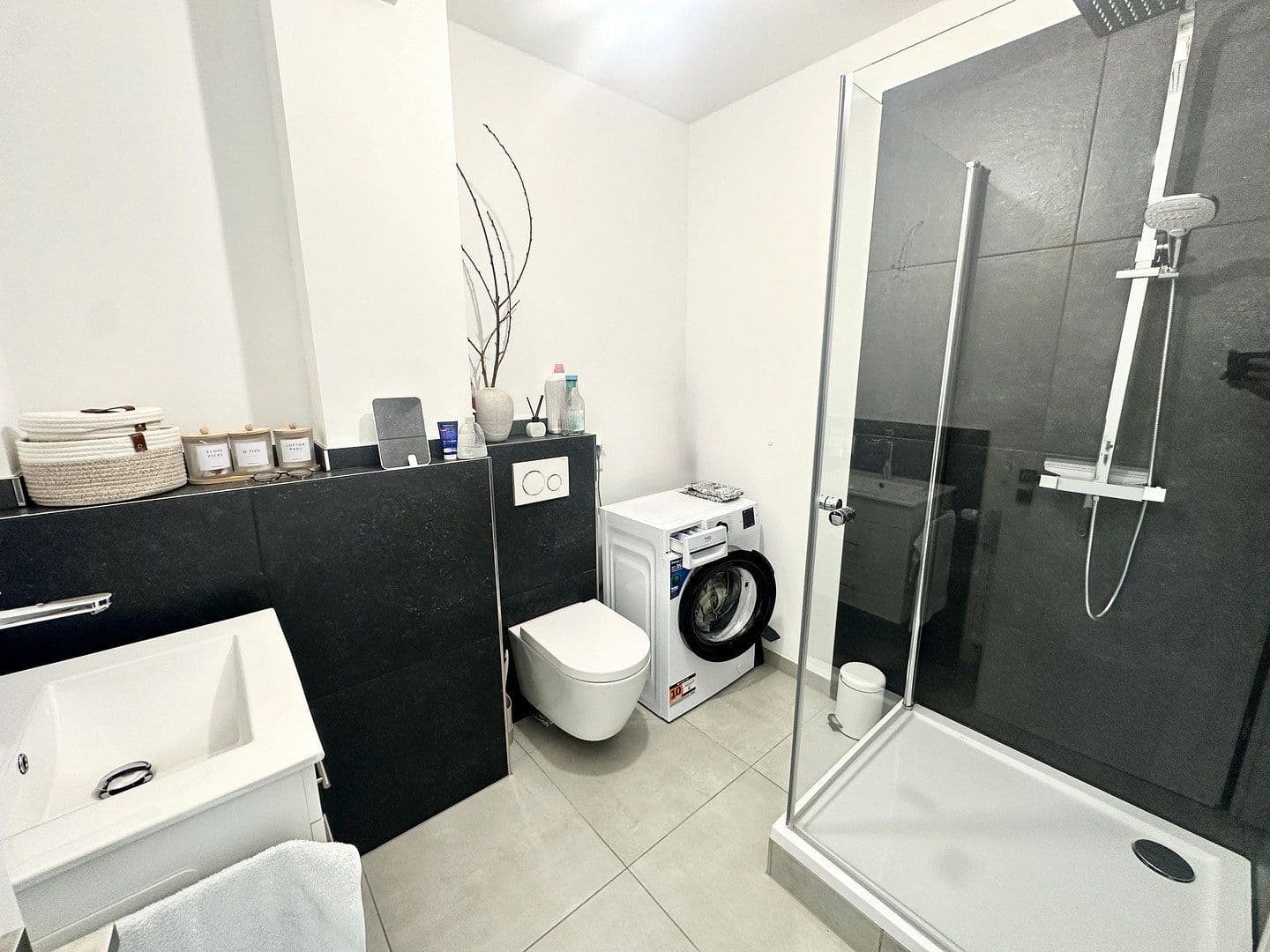 Prenájom bytu 2-izbový 40 m², Steuerwalder Straße 90, Hildesheim, Dolné Sasko Prenájom bytu 2-izbový 40 m², Steuerwalder Straße 90, Hildesheim, Dolné Sasko