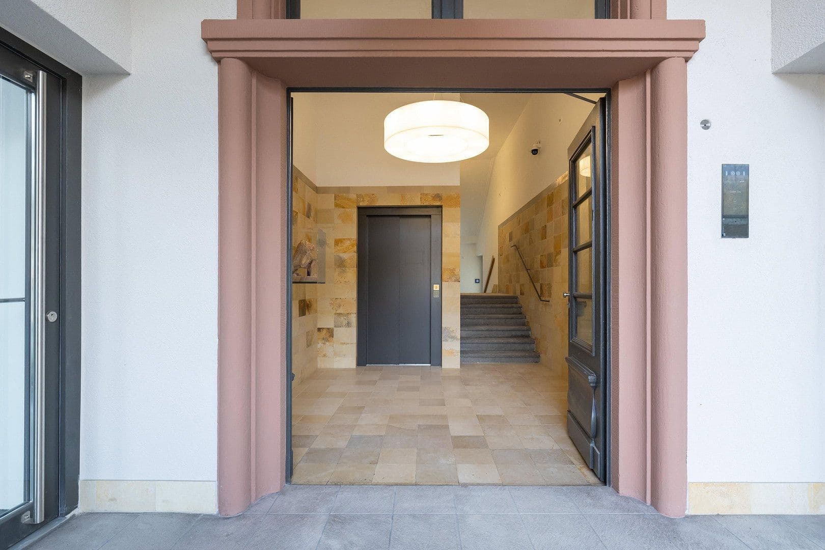 Prenájom bytu 1-izbový 39 m², Eisenbahnstr. 21, Waldshut-Tiengen, Bádensko-Wurttembersko Prenájom bytu 1-izbový 39 m², Eisenbahnstr. 21, Waldshut-Tiengen, Bádensko-Wurttembersko