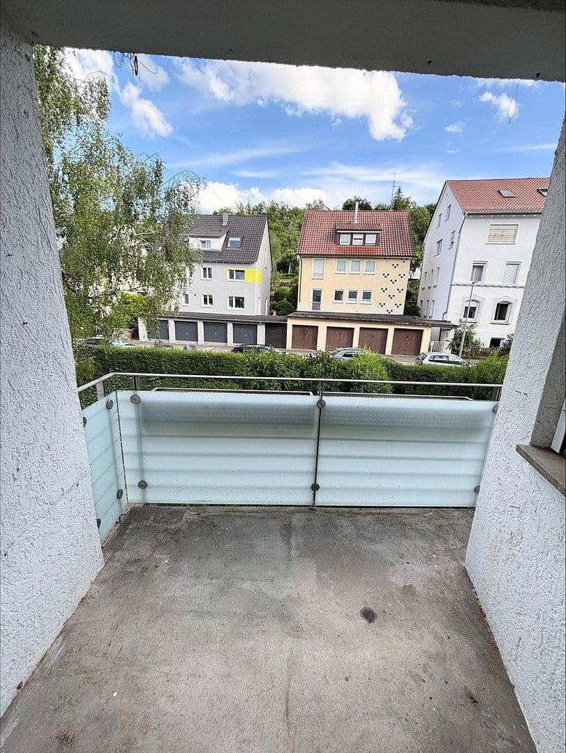 Prenájom bytu 3-izbový 64 m², Stuttgart, Bádensko-Wurttembersko Prenájom bytu 3-izbový 64 m², Stuttgart, Bádensko-Wurttembersko