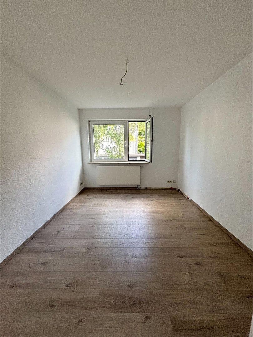 Prenájom bytu 3-izbový 64 m², Stuttgart, Bádensko-Wurttembersko Prenájom bytu 3-izbový 64 m², Stuttgart, Bádensko-Wurttembersko