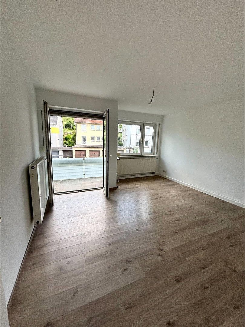 Prenájom bytu 3-izbový 64 m², Stuttgart, Bádensko-Wurttembersko Prenájom bytu 3-izbový 64 m², Stuttgart, Bádensko-Wurttembersko
