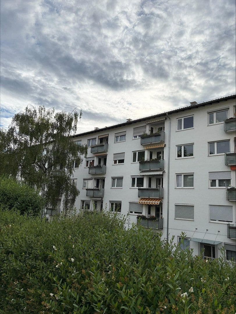 Prenájom bytu 3-izbový 64 m², Stuttgart, Bádensko-Wurttembersko Prenájom bytu 3-izbový 64 m², Stuttgart, Bádensko-Wurttembersko