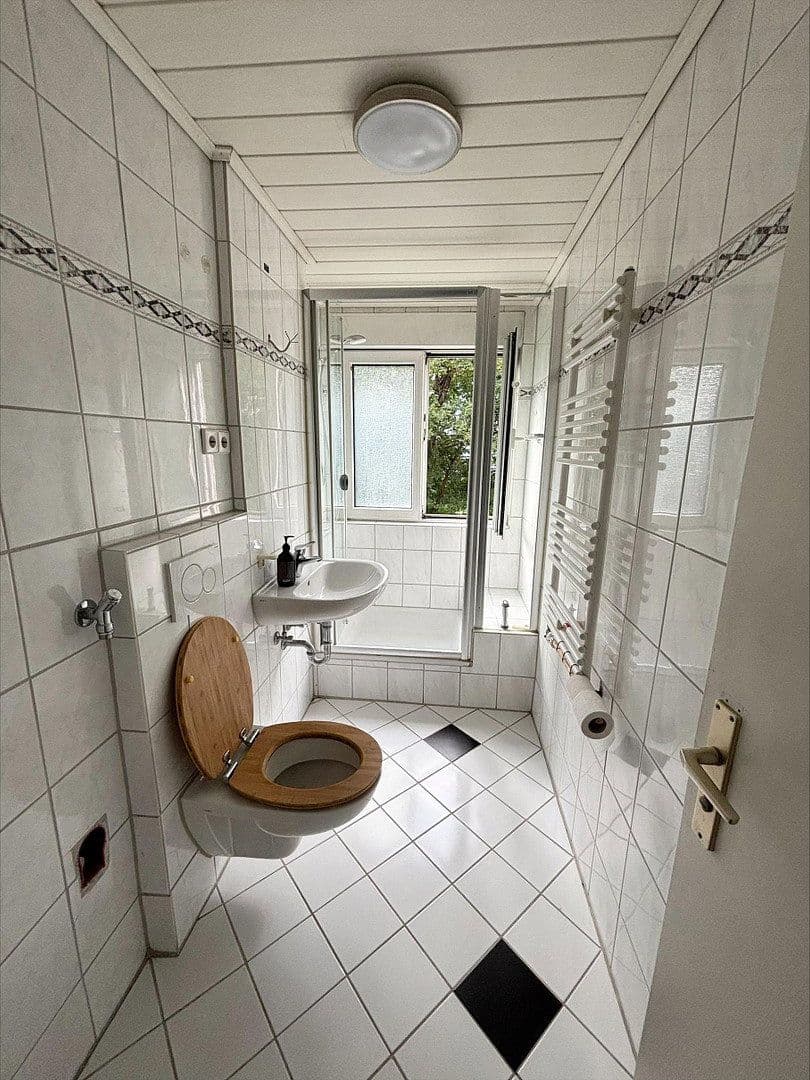 Prenájom bytu 3-izbový 64 m², Stuttgart, Bádensko-Wurttembersko Prenájom bytu 3-izbový 64 m², Stuttgart, Bádensko-Wurttembersko