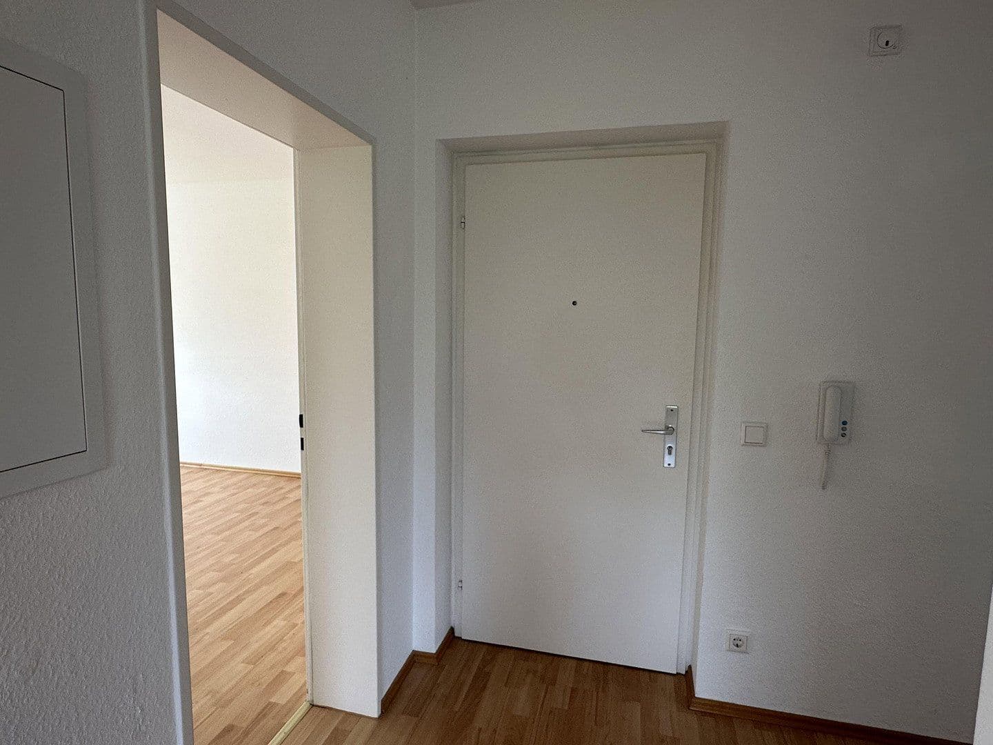 Prenájom bytu 2-izbový 70 m², Thumenberger Weg 65, Nürnberg, Bavorsko Prenájom bytu 2-izbový 70 m², Thumenberger Weg 65, Nürnberg, Bavorsko