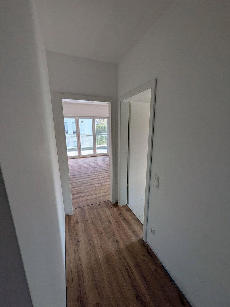 Prenájom bytu 4-izbový 96 m², Carl-Adam-Petri-Straße, Potsdam, Brandenbursko Prenájom bytu 4-izbový 96 m², Carl-Adam-Petri-Straße, Potsdam, Brandenbursko