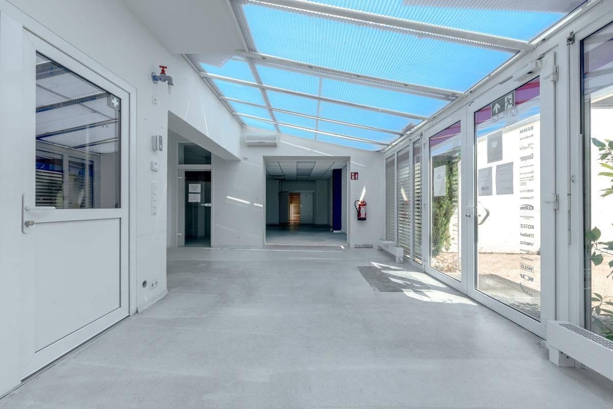 Prenájom nebytového priestoru 615 m², Winzingerstraße 37, Neustadt an der Weinstraße, Porýnie-Falcko Prenájom nebytového priestoru 615 m², Winzingerstraße 37, Neustadt an der Weinstraße, Porýnie-Falcko