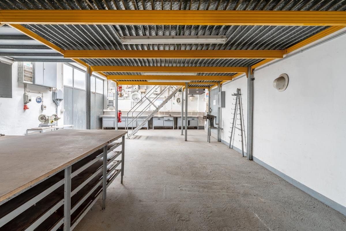 Prenájom nebytového priestoru 615 m², Winzingerstraße 37, Neustadt an der Weinstraße, Porýnie-Falcko Prenájom nebytového priestoru 615 m², Winzingerstraße 37, Neustadt an der Weinstraße, Porýnie-Falcko