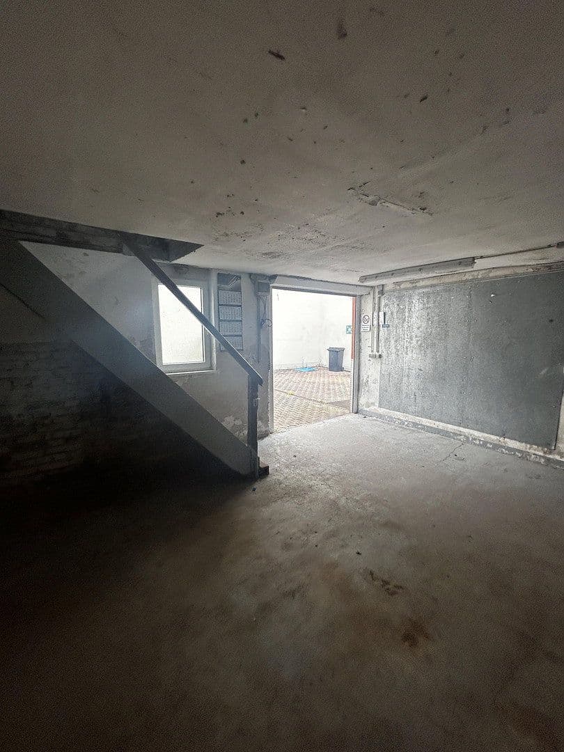 Prenájom nebytového priestoru 615 m², Winzingerstraße 37, Neustadt an der Weinstraße, Porýnie-Falcko Prenájom nebytového priestoru 615 m², Winzingerstraße 37, Neustadt an der Weinstraße, Porýnie-Falcko