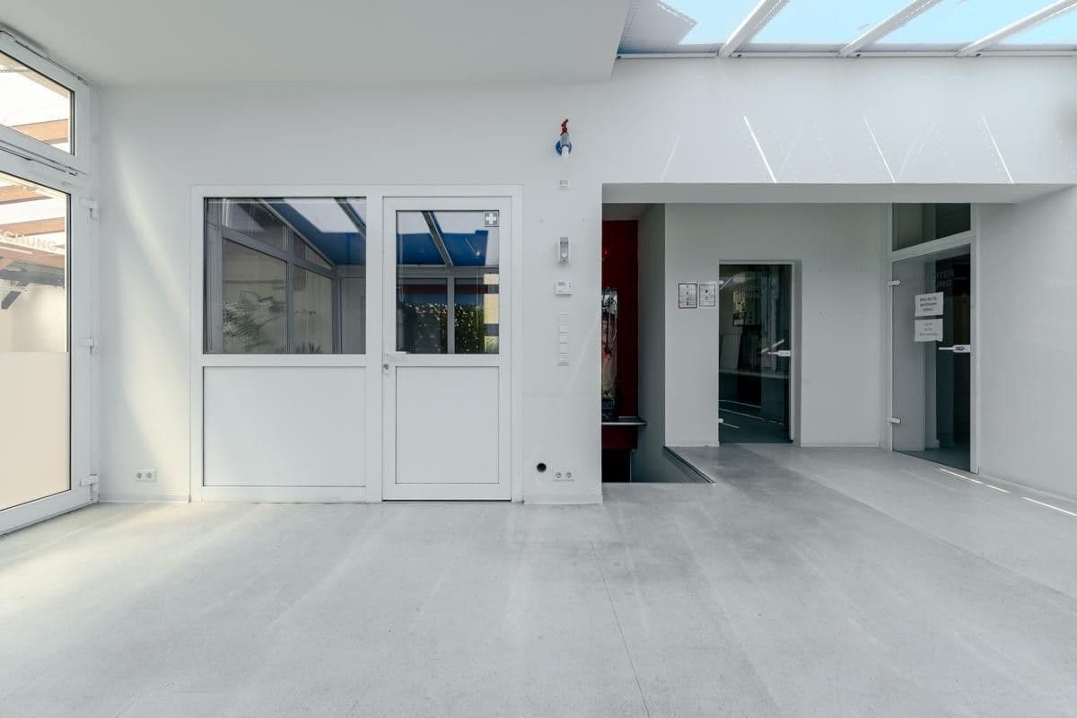 Prenájom nebytového priestoru 615 m², Winzingerstraße 37, Neustadt an der Weinstraße, Porýnie-Falcko Prenájom nebytového priestoru 615 m², Winzingerstraße 37, Neustadt an der Weinstraße, Porýnie-Falcko