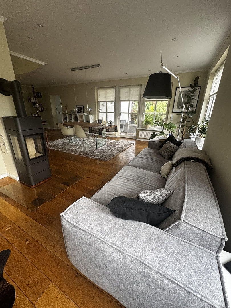 Predaj domu 125 m², pozemok 859 m², Grasberg, Dolné Sasko Predaj domu 125 m², pozemok 859 m², Grasberg, Dolné Sasko