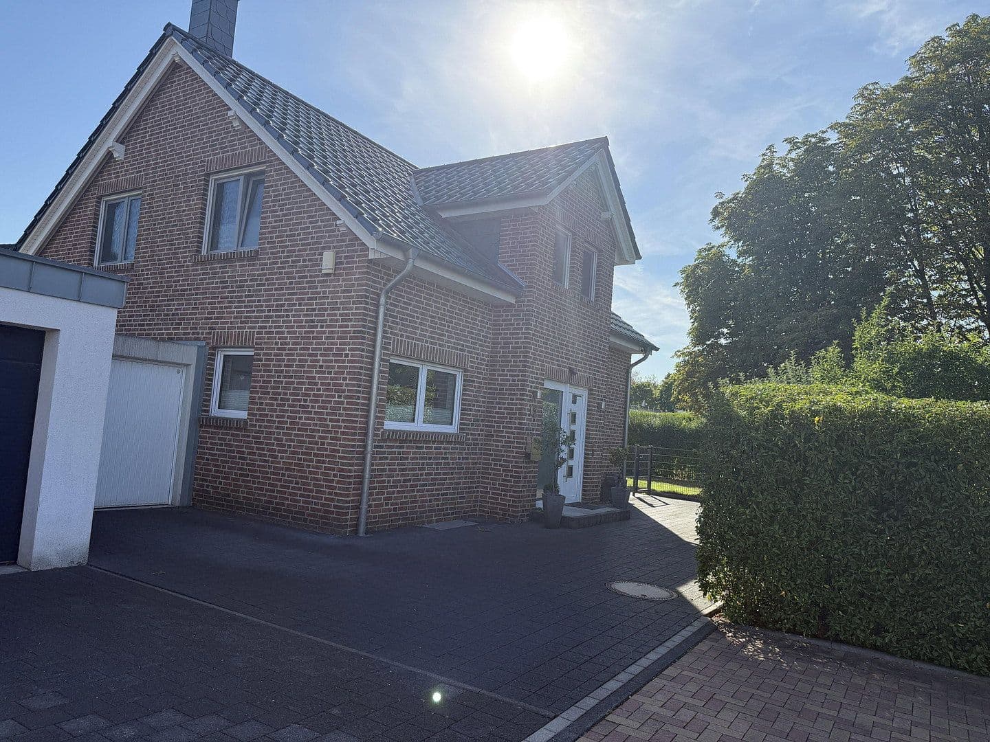 Predaj domu 141 m², pozemok 704 m², Oberhausen, Severné Porýnie - Westfálsko Predaj domu 141 m², pozemok 704 m², Oberhausen, Severné Porýnie - Westfálsko