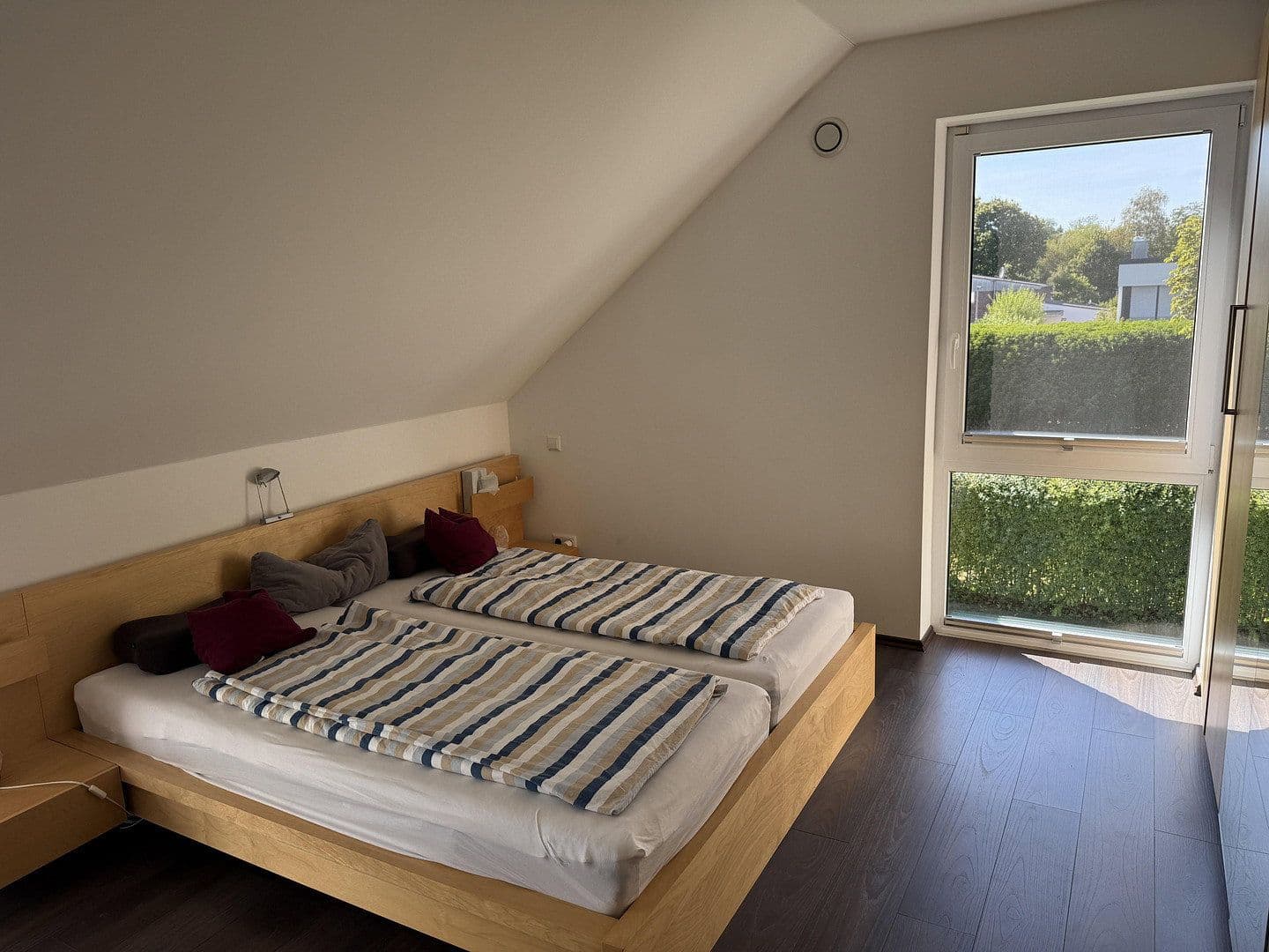 Predaj domu 141 m², pozemok 704 m², Oberhausen, Severné Porýnie - Westfálsko Predaj domu 141 m², pozemok 704 m², Oberhausen, Severné Porýnie - Westfálsko