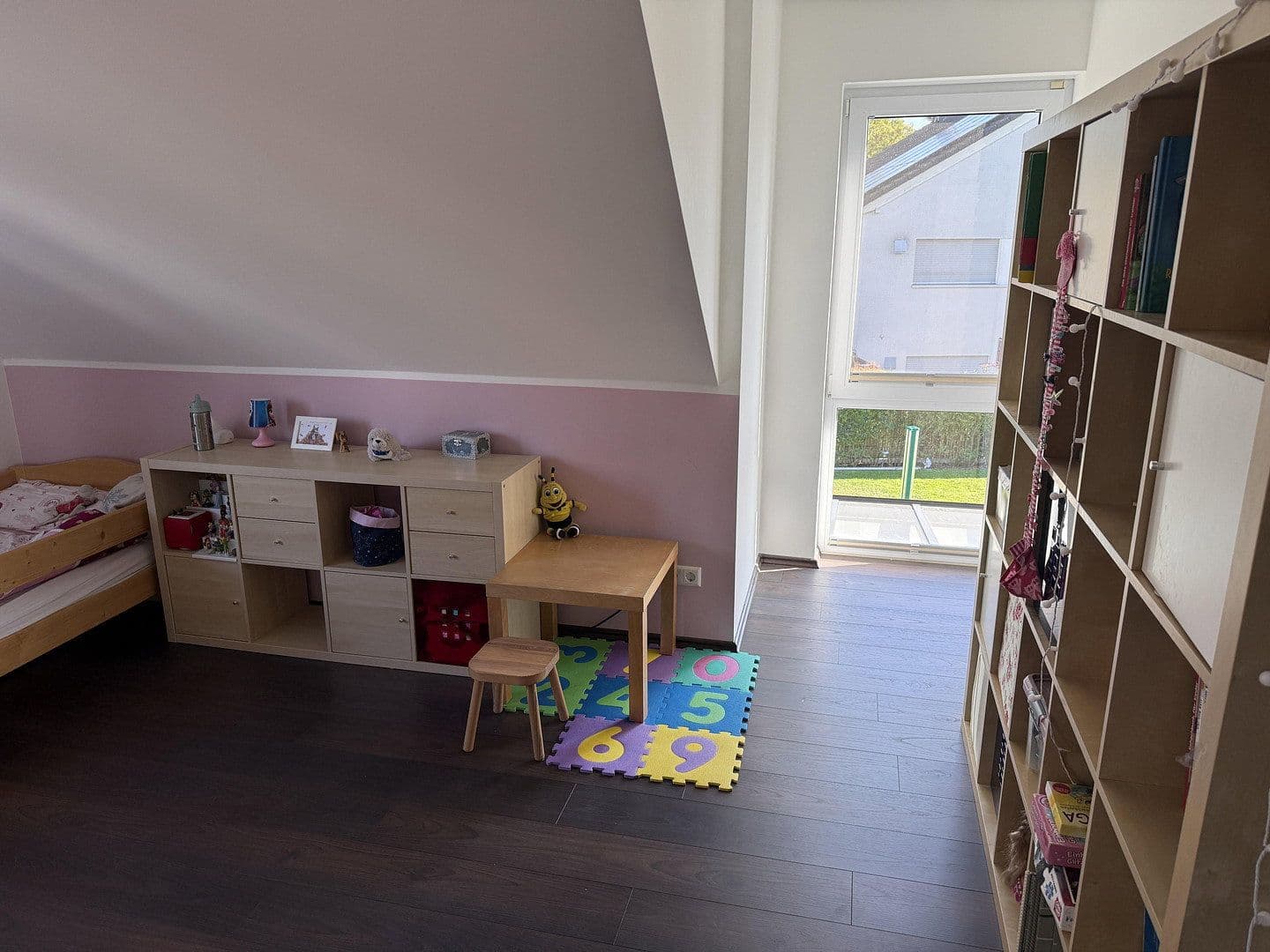 Predaj domu 141 m², pozemok 704 m², Oberhausen, Severné Porýnie - Westfálsko Predaj domu 141 m², pozemok 704 m², Oberhausen, Severné Porýnie - Westfálsko