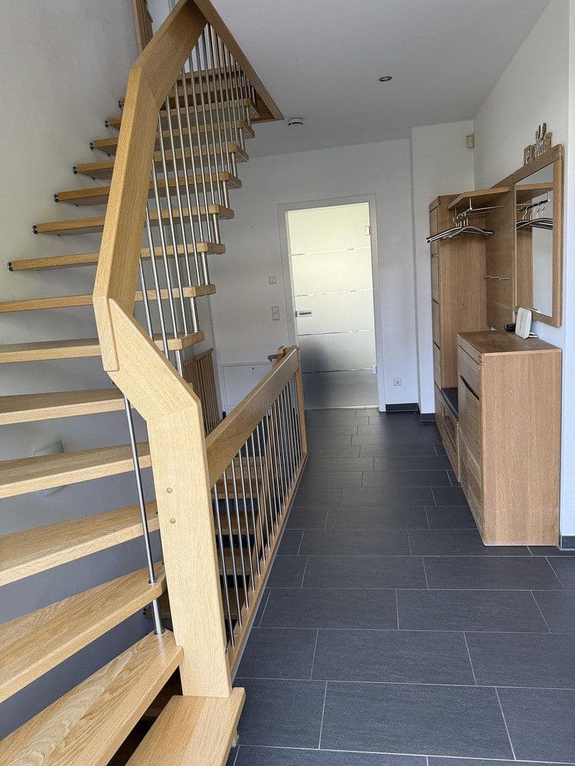 Predaj domu 141 m², pozemok 704 m², Oberhausen, Severné Porýnie - Westfálsko Predaj domu 141 m², pozemok 704 m², Oberhausen, Severné Porýnie - Westfálsko