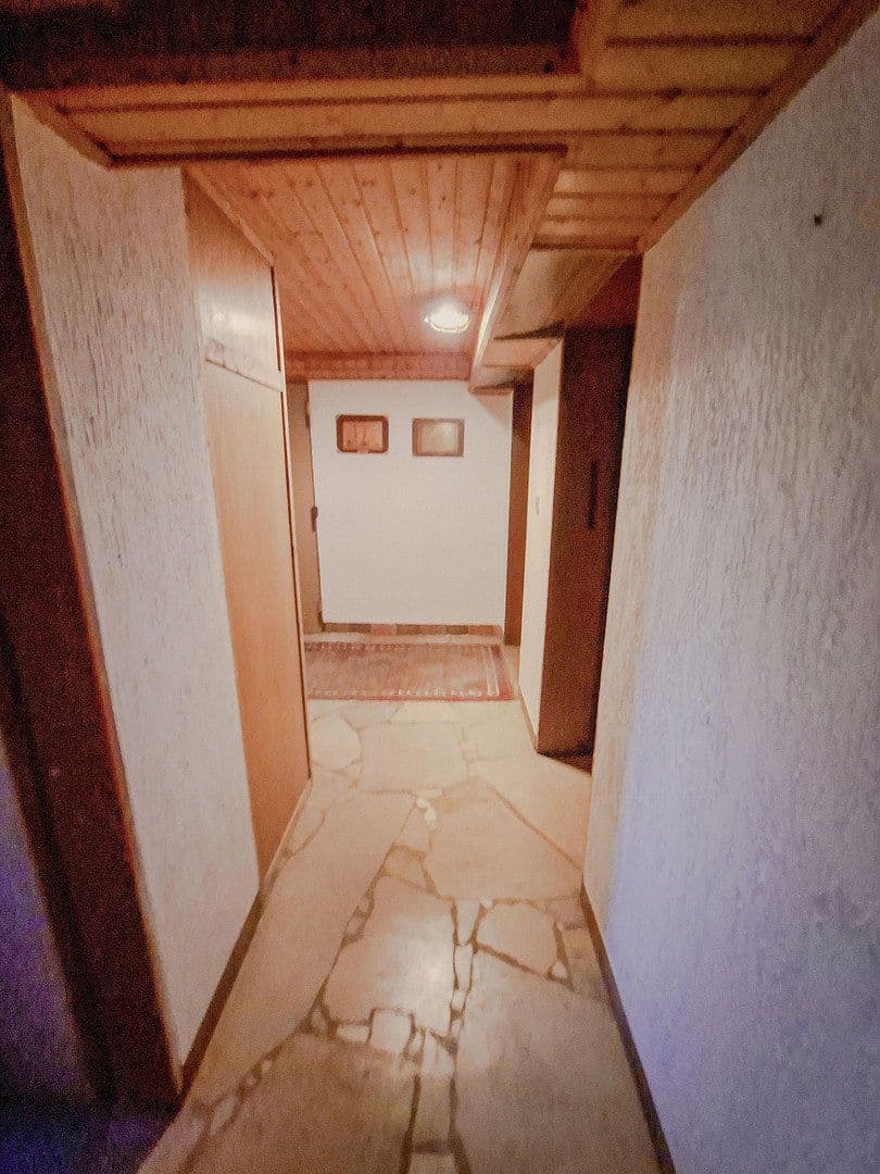 Predaj domu 150 m², pozemok 868 m², Sudetenstraße 14, Bruchköbel, Hesensko Predaj domu 150 m², pozemok 868 m², Sudetenstraße 14, Bruchköbel, Hesensko