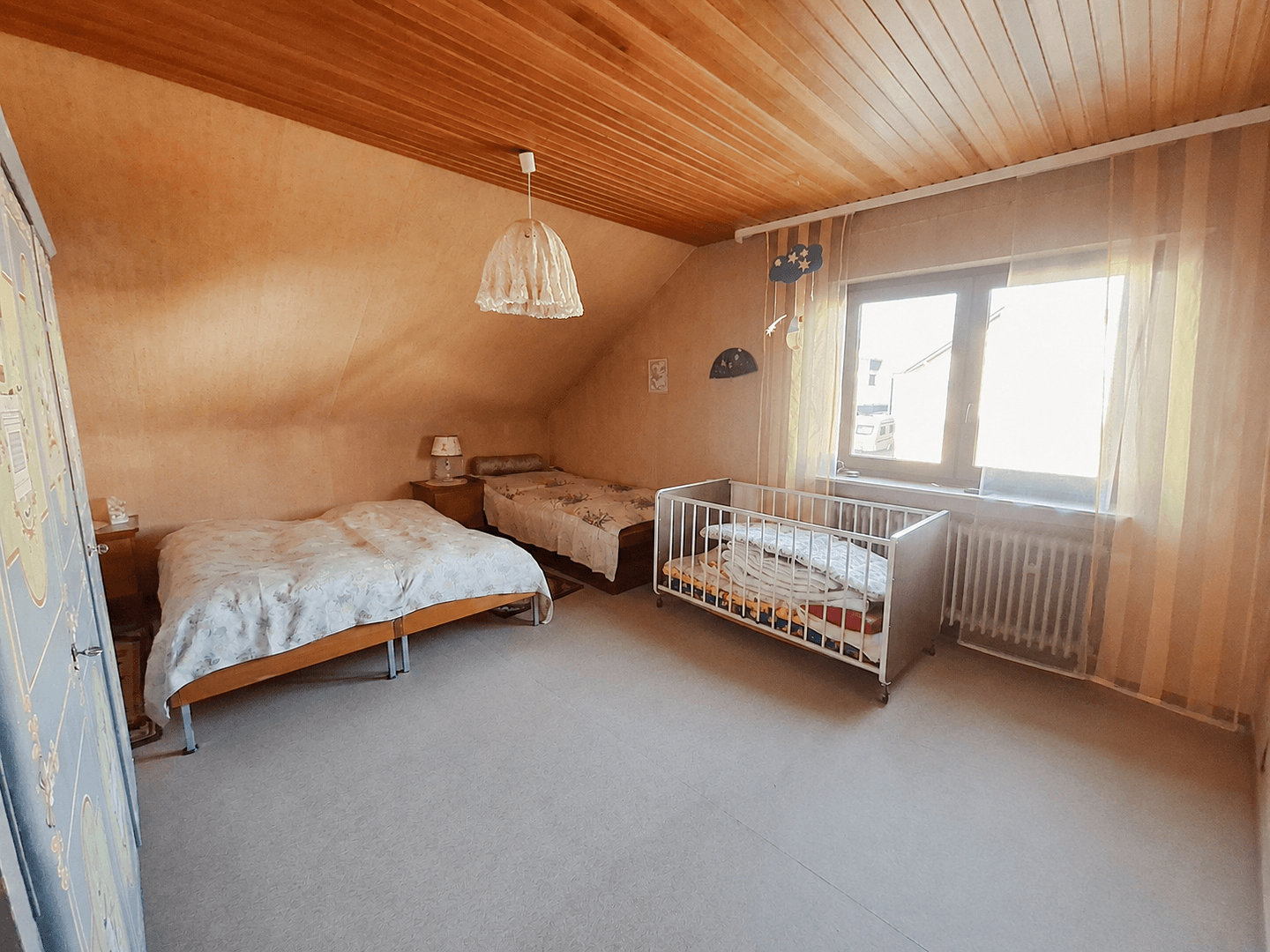 Predaj domu 150 m², pozemok 868 m², Sudetenstraße 14, Bruchköbel, Hesensko Predaj domu 150 m², pozemok 868 m², Sudetenstraße 14, Bruchköbel, Hesensko