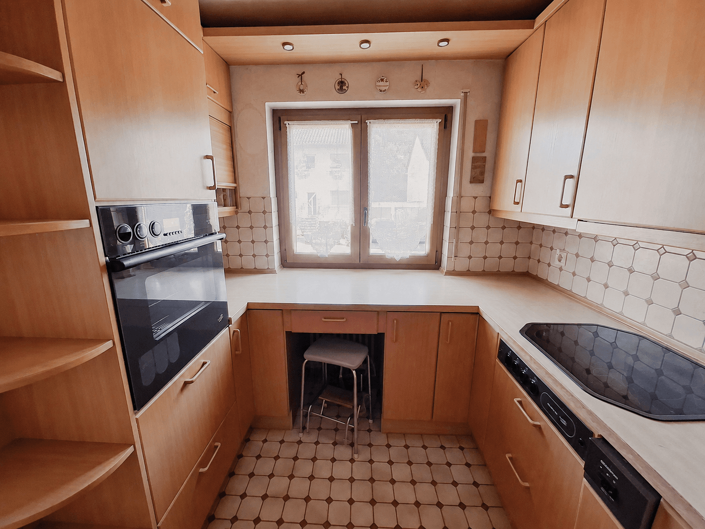 Predaj domu 150 m², pozemok 868 m², Sudetenstraße 14, Bruchköbel, Hesensko Predaj domu 150 m², pozemok 868 m², Sudetenstraße 14, Bruchköbel, Hesensko