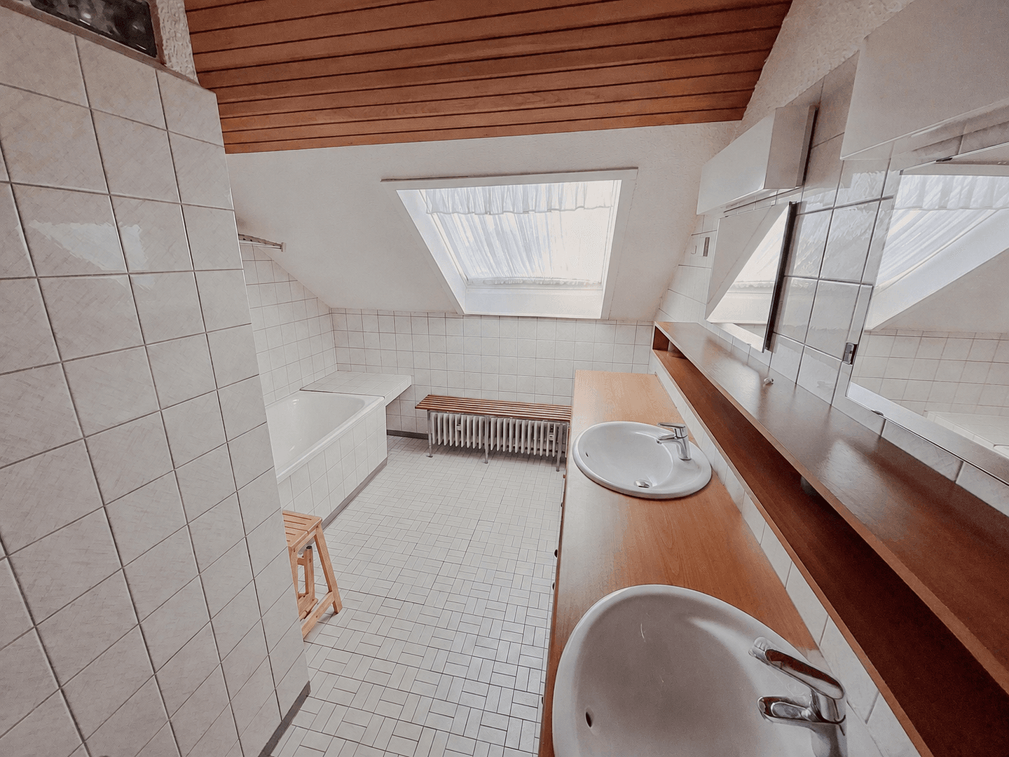 Predaj domu 150 m², pozemok 868 m², Sudetenstraße 14, Bruchköbel, Hesensko Predaj domu 150 m², pozemok 868 m², Sudetenstraße 14, Bruchköbel, Hesensko