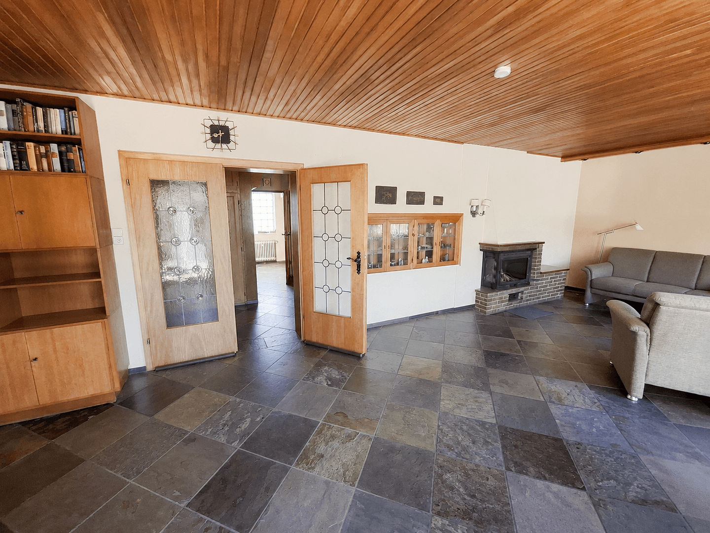 Predaj domu 150 m², pozemok 868 m², Sudetenstraße 14, Bruchköbel, Hesensko Predaj domu 150 m², pozemok 868 m², Sudetenstraße 14, Bruchköbel, Hesensko