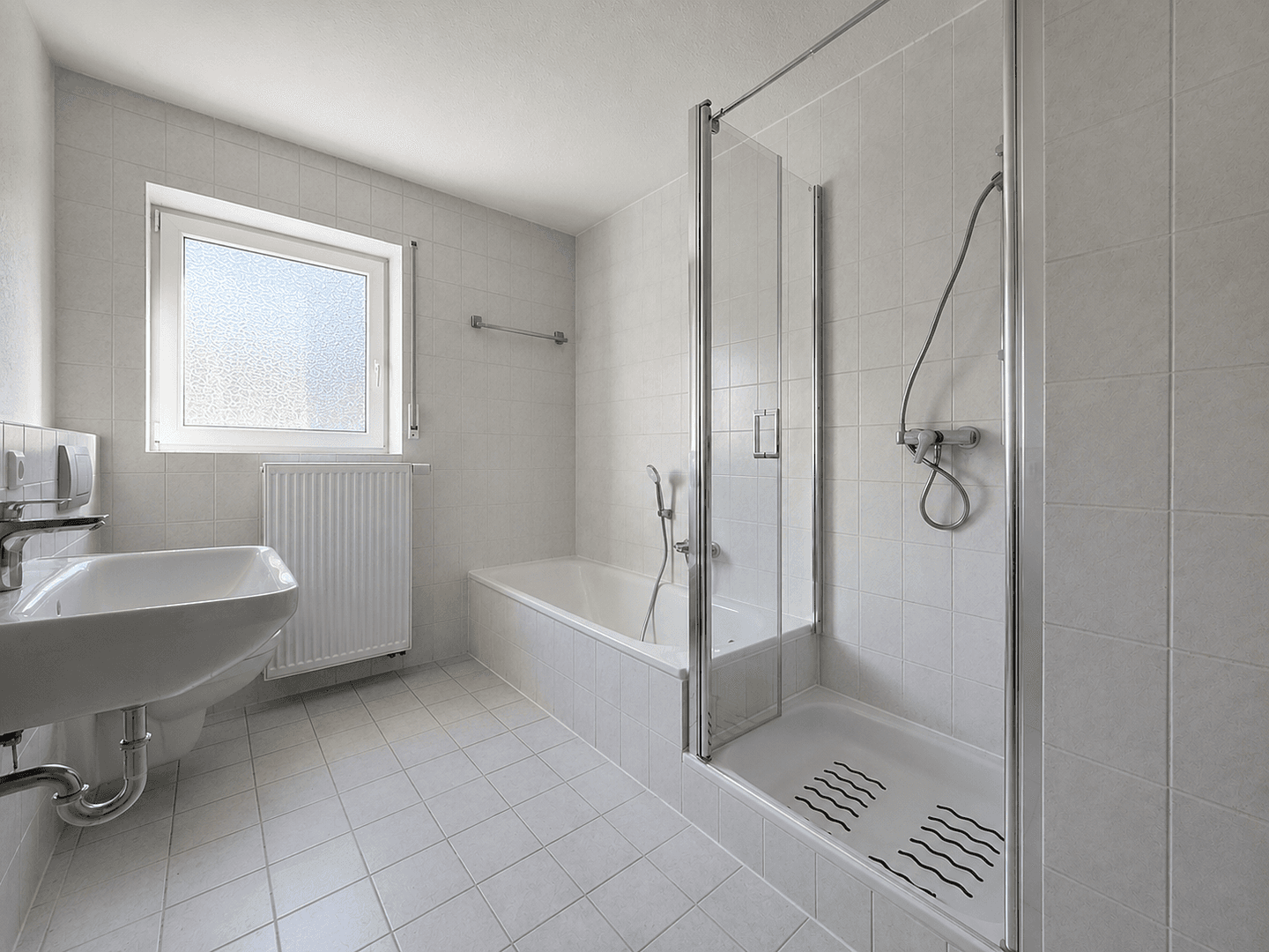 Prenájom bytu 3-izbový 85 m², Weikersheim, Bádensko-Wurttembersko Prenájom bytu 3-izbový 85 m², Weikersheim, Bádensko-Wurttembersko