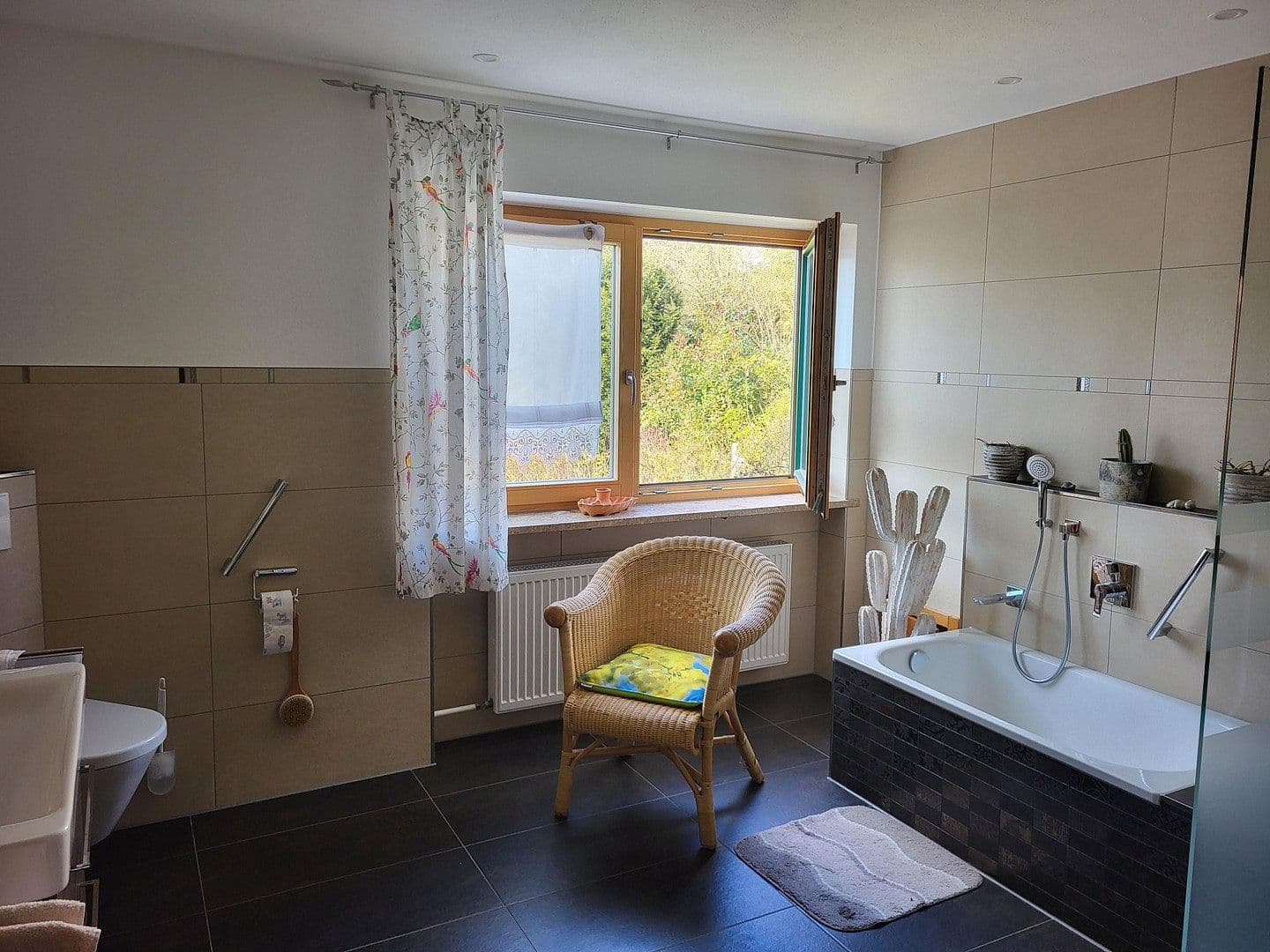 Predaj domu 180 m², pozemok 1.269 m², Marklkofen, Bavorsko Predaj domu 180 m², pozemok 1.269 m², Marklkofen, Bavorsko