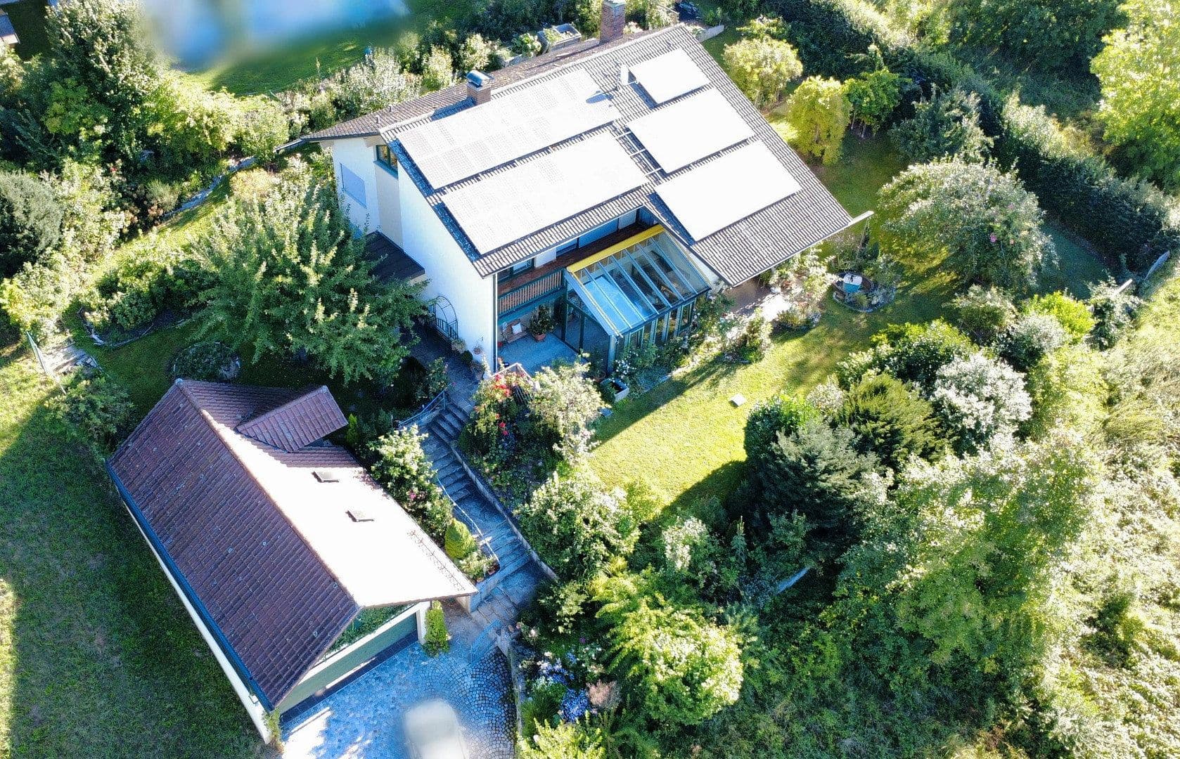 Predaj domu 180 m², pozemok 1.269 m², Marklkofen, Bavorsko Predaj domu 180 m², pozemok 1.269 m², Marklkofen, Bavorsko