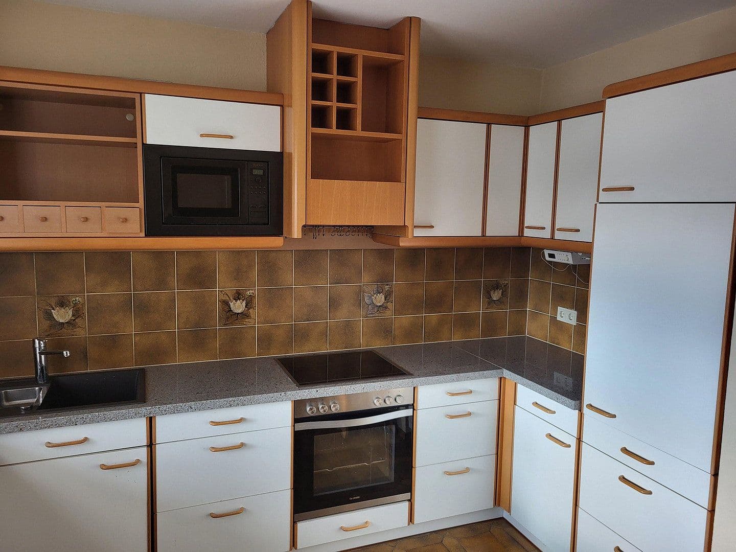 Predaj domu 180 m², pozemok 1.269 m², Marklkofen, Bavorsko Predaj domu 180 m², pozemok 1.269 m², Marklkofen, Bavorsko