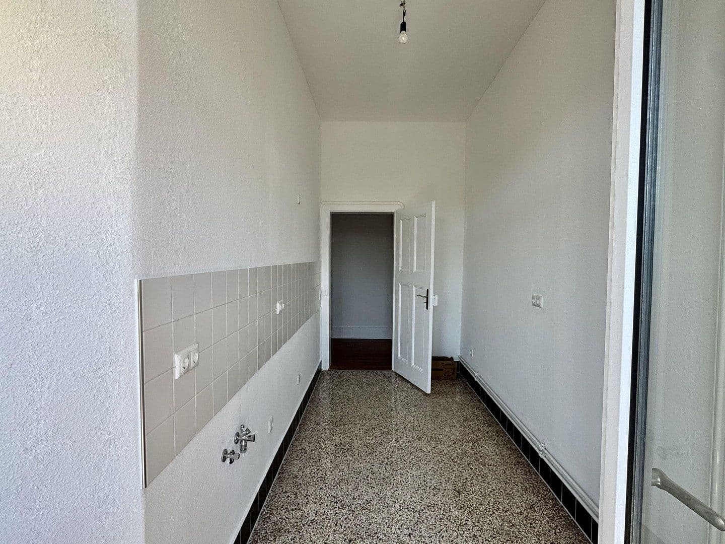 Prenájom bytu 2-izbový 68 m², Gerwigstr. 35, Karlsruhe, Bádensko-Wurttembersko Prenájom bytu 2-izbový 68 m², Gerwigstr. 35, Karlsruhe, Bádensko-Wurttembersko