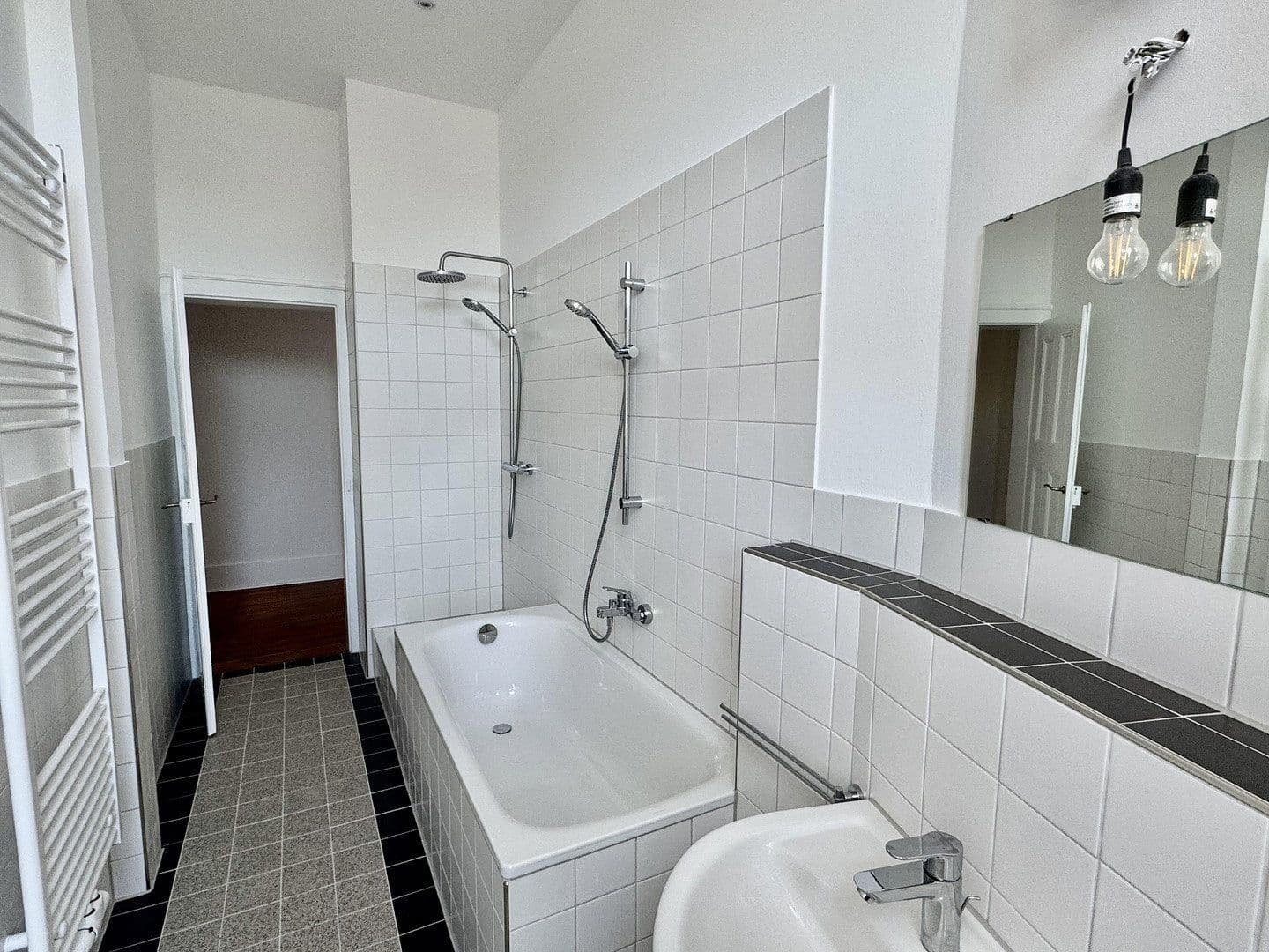 Prenájom bytu 2-izbový 68 m², Gerwigstr. 35, Karlsruhe, Bádensko-Wurttembersko Prenájom bytu 2-izbový 68 m², Gerwigstr. 35, Karlsruhe, Bádensko-Wurttembersko