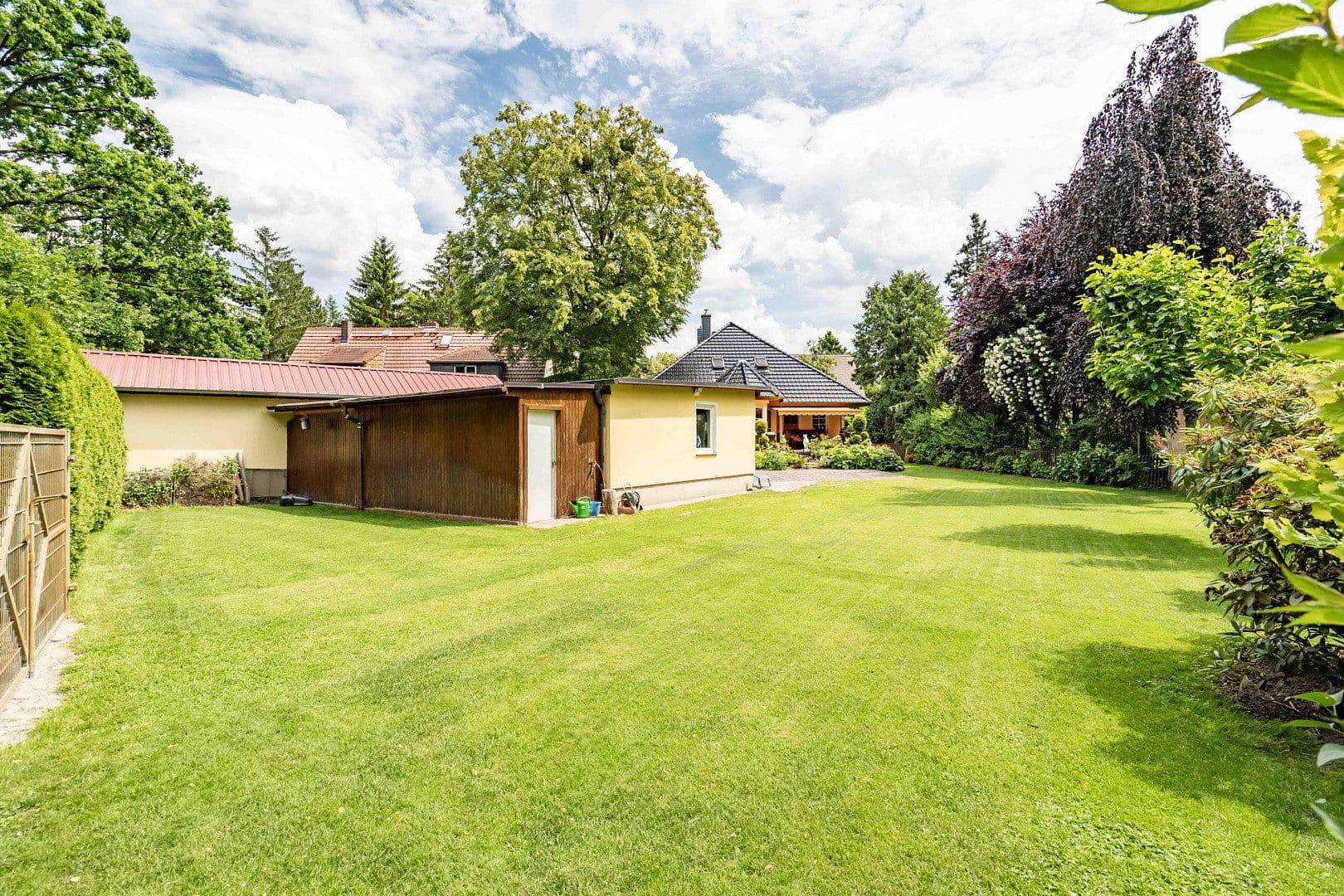 Predaj domu 242 m², pozemok 995 m², Kleinmachnow, Brandenbursko Predaj domu 242 m², pozemok 995 m², Kleinmachnow, Brandenbursko
