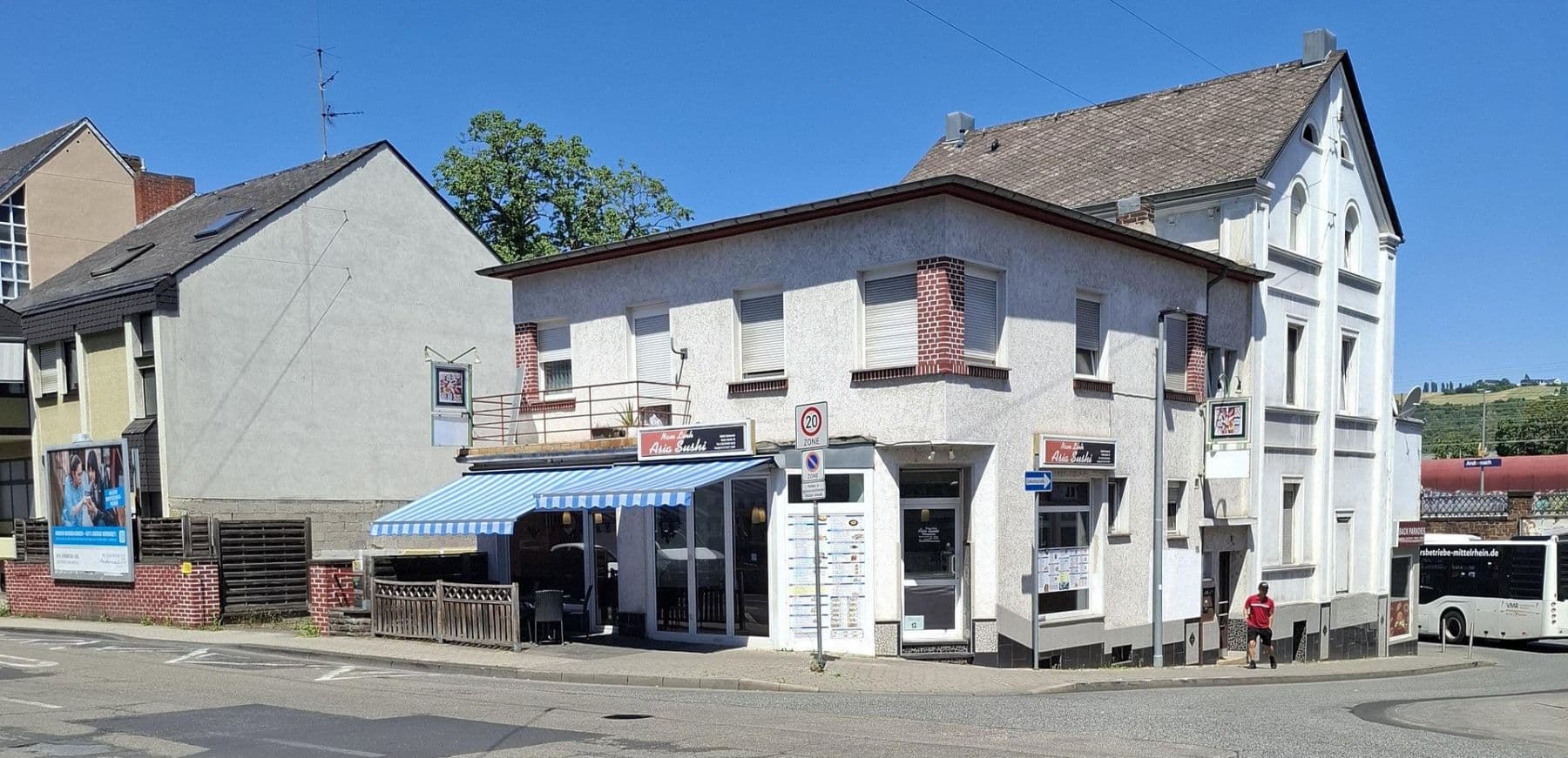 Predaj domu 380 m², pozemok 511 m², Andernach, Porýnie-Falcko Predaj domu 380 m², pozemok 511 m², Andernach, Porýnie-Falcko