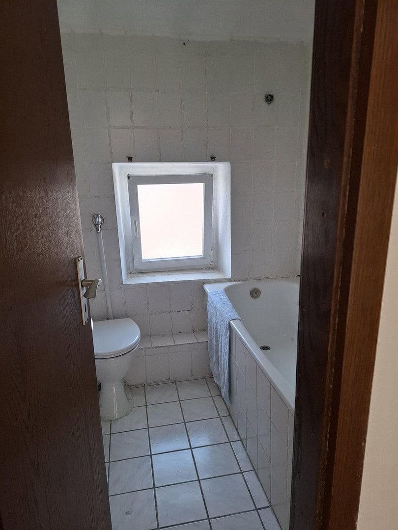 Predaj domu 380 m², pozemok 511 m², Andernach, Porýnie-Falcko Predaj domu 380 m², pozemok 511 m², Andernach, Porýnie-Falcko