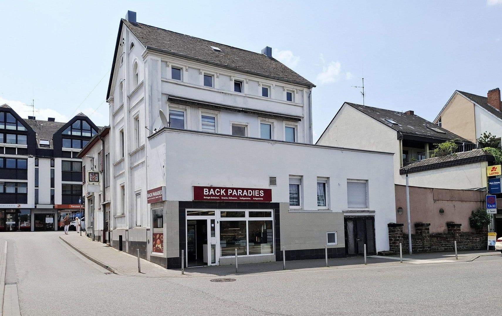 Predaj domu 380 m², pozemok 511 m², Andernach, Porýnie-Falcko Predaj domu 380 m², pozemok 511 m², Andernach, Porýnie-Falcko