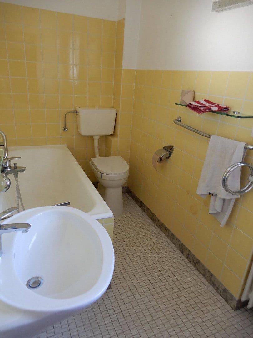 Predaj domu 100 m², pozemok 216 m², Königstein im Taunus, Hesensko Predaj domu 100 m², pozemok 216 m², Königstein im Taunus, Hesensko