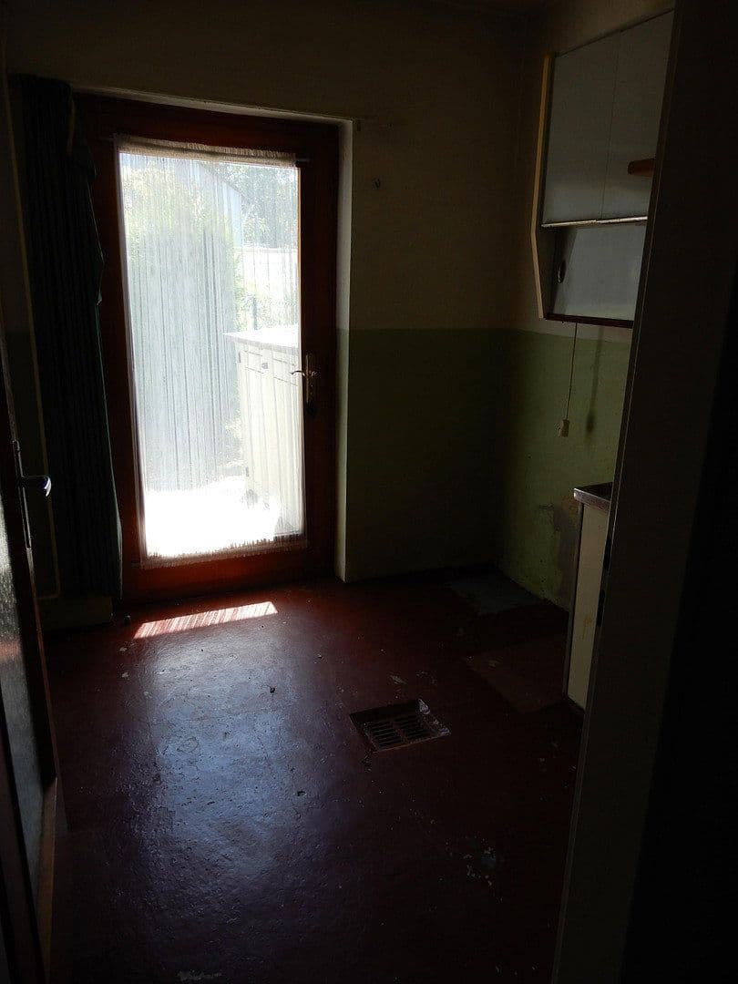 Predaj domu 100 m², pozemok 216 m², Königstein im Taunus, Hesensko Predaj domu 100 m², pozemok 216 m², Königstein im Taunus, Hesensko