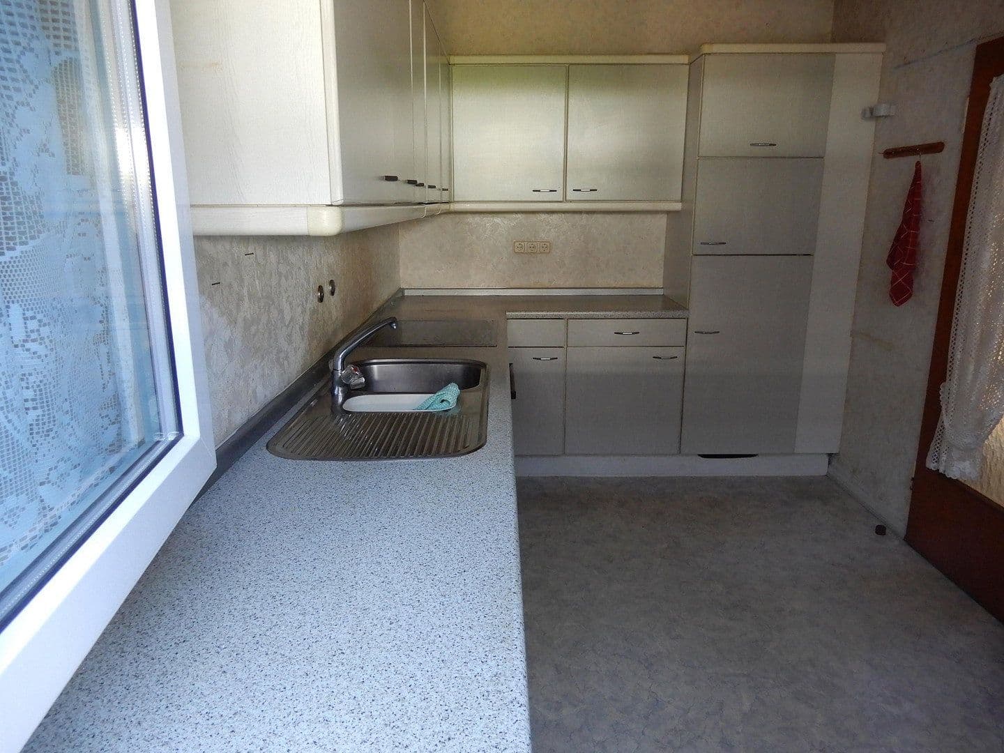 Predaj domu 100 m², pozemok 216 m², Königstein im Taunus, Hesensko Predaj domu 100 m², pozemok 216 m², Königstein im Taunus, Hesensko