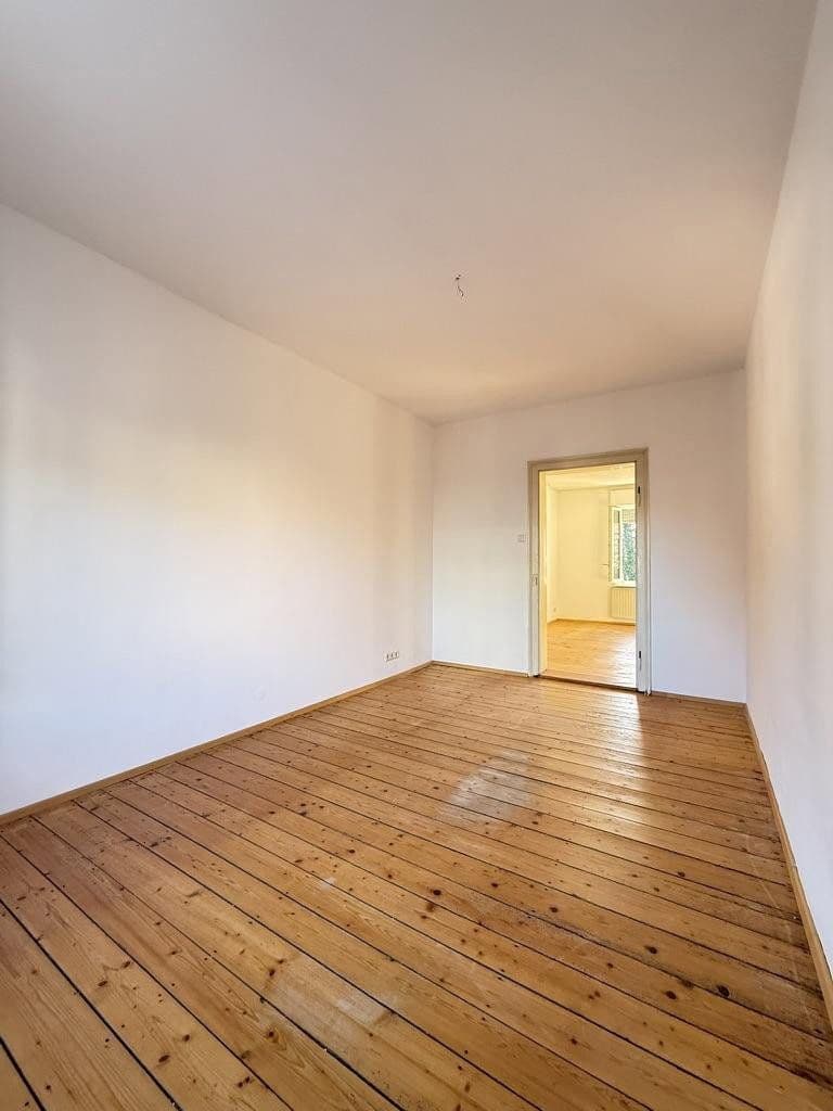 Predaj domu 223 m², pozemok 365 m², Singen (Hohentwiel), Bádensko-Wurttembersko Predaj domu 223 m², pozemok 365 m², Singen (Hohentwiel), Bádensko-Wurttembersko