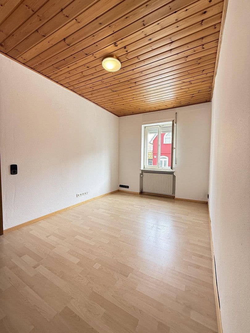 Predaj domu 223 m², pozemok 365 m², Singen (Hohentwiel), Bádensko-Wurttembersko Predaj domu 223 m², pozemok 365 m², Singen (Hohentwiel), Bádensko-Wurttembersko