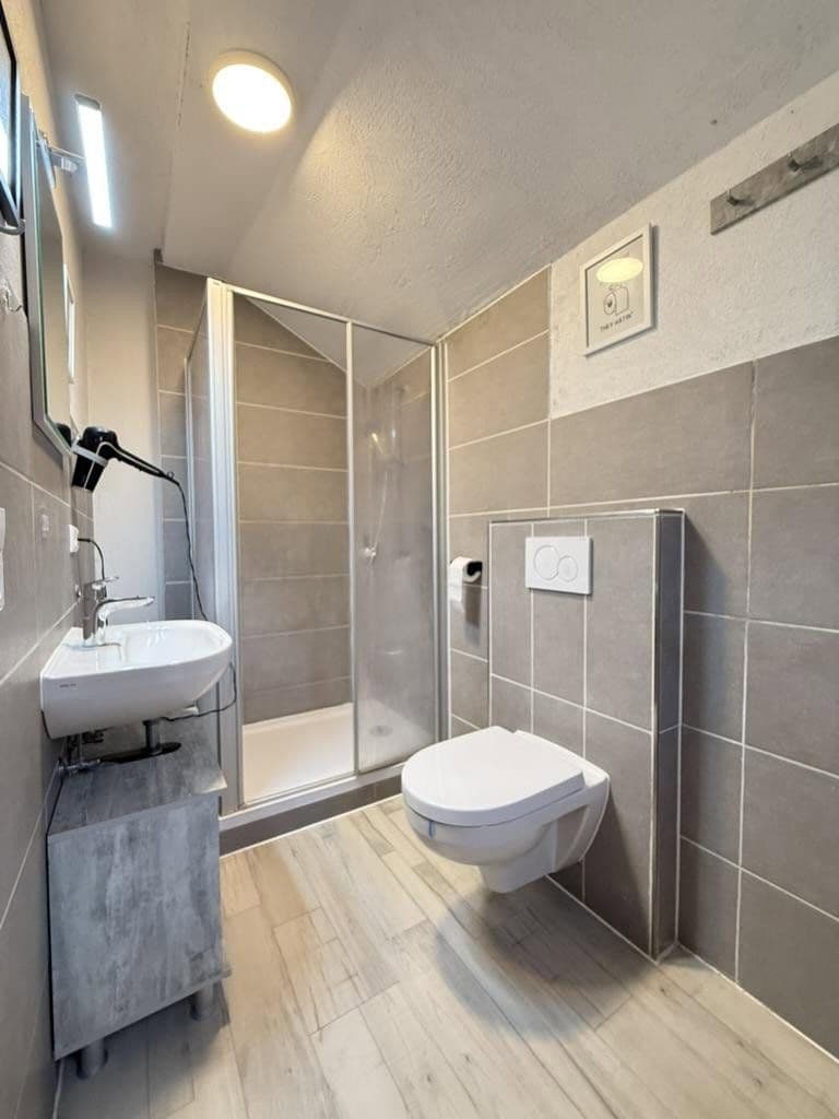 Predaj domu 223 m², pozemok 365 m², Singen (Hohentwiel), Bádensko-Wurttembersko Predaj domu 223 m², pozemok 365 m², Singen (Hohentwiel), Bádensko-Wurttembersko