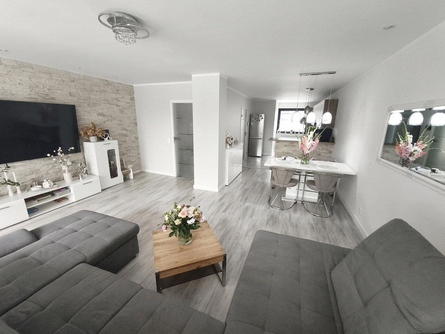 Predaj domu 103 m², pozemok 251 m², Gütersloh, Severné Porýnie - Westfálsko Predaj domu 103 m², pozemok 251 m², Gütersloh, Severné Porýnie - Westfálsko