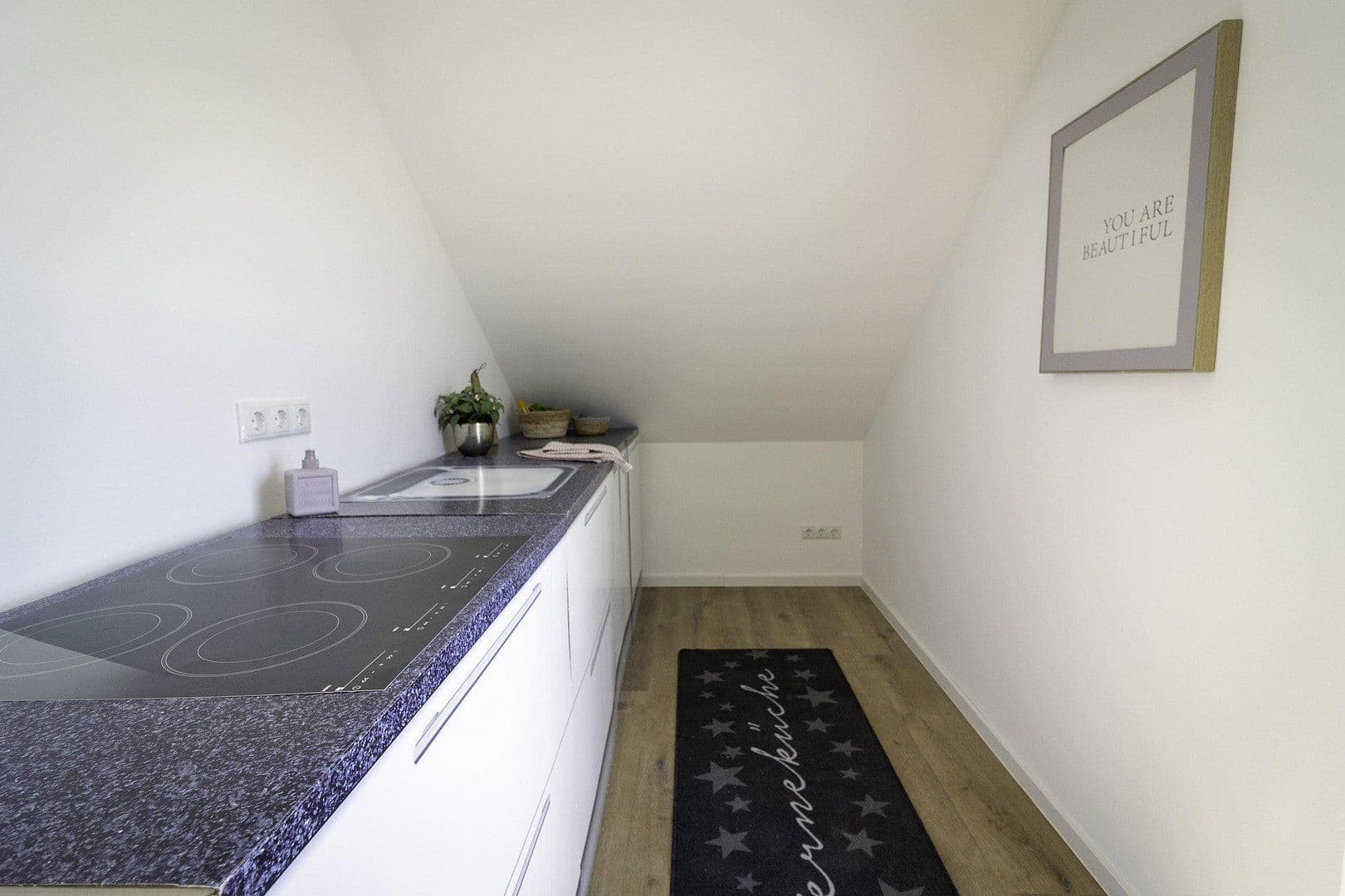 Predaj bytu 1-izbový 29 m², Wichernstraße 4, Niederwerrn, Bavorsko Predaj bytu 1-izbový 29 m², Wichernstraße 4, Niederwerrn, Bavorsko